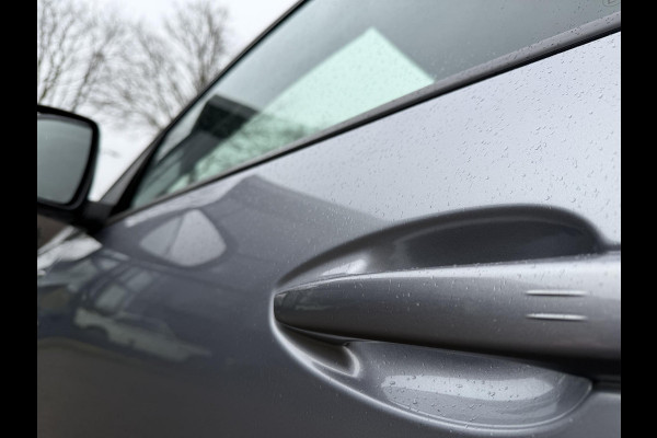 Peugeot 3008 1.6 HYbrid 225 Allure Pack Business PHEV PLUG-IN HYBRIDE | RIJKLAAR! | ONDERHOUD GEHAD BIJ BINNENKOMST | DODEHOEKSENSOR | ACHTERUITRIJCAMERA | STANDKACHEL | INCL. 12 MND BOVAG GARANTIE