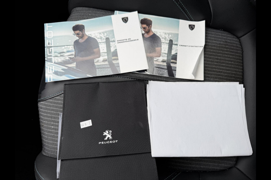 Peugeot 3008 1.6 HYbrid 225 Allure Pack Business PHEV PLUG-IN HYBRIDE | RIJKLAAR! | ONDERHOUD GEHAD BIJ BINNENKOMST | DODEHOEKSENSOR | ACHTERUITRIJCAMERA | STANDKACHEL | INCL. 12 MND BOVAG GARANTIE