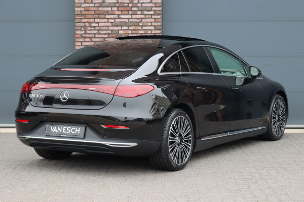 Mercedes-Benz EQE 300 Business Solution Premium 90 kWh | Luchtvering | Distronic+ | Panoramadak | Massage | Burmester | Digital Light | Surround Camera | Augmented Reality | Leder |  Stoelventilatie | Verwarmd Stuurwiel |