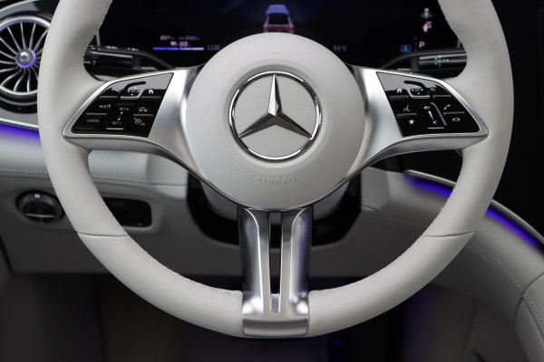 Mercedes-Benz EQE 300 Business Solution Premium 90 kWh | Luchtvering | Distronic+ | Panoramadak | Massage | Burmester | Digital Light | Surround Camera | Augmented Reality | Leder |  Stoelventilatie | Verwarmd Stuurwiel |