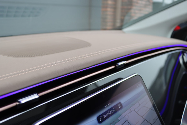 Mercedes-Benz EQE 300 Business Solution Premium 90 kWh | Luchtvering | Distronic+ | Panoramadak | Massage | Burmester | Digital Light | Surround Camera | Augmented Reality | Leder |  Stoelventilatie | Verwarmd Stuurwiel |