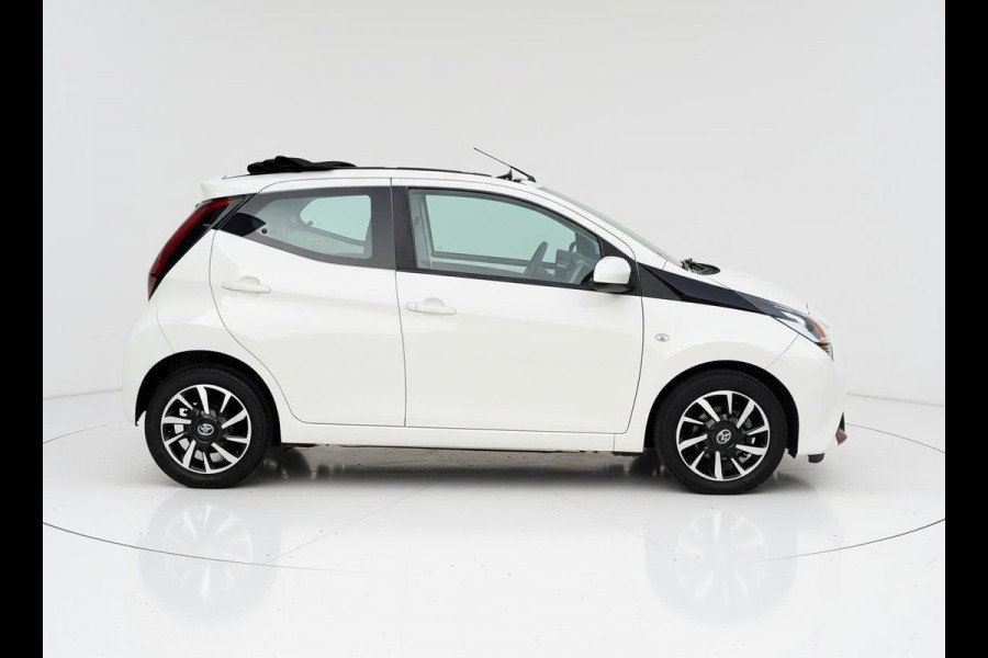 Toyota Aygo 1.0 VVT-i x-play cabrio | Apple Carplay | Camera | Prijs is rijklaar