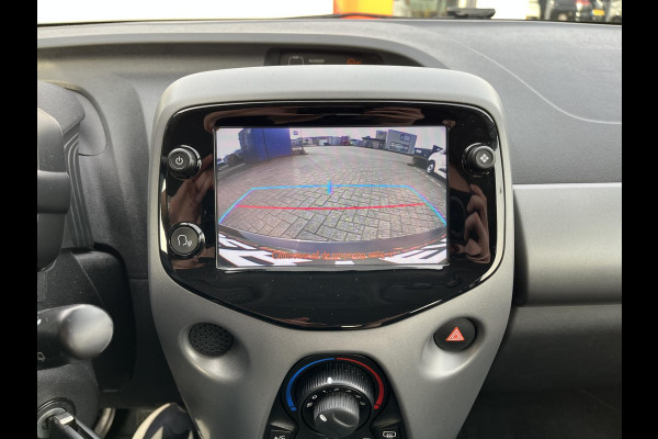 Toyota Aygo 1.0 VVT-i x-play cabrio | Apple Carplay | Camera | Prijs is rijklaar