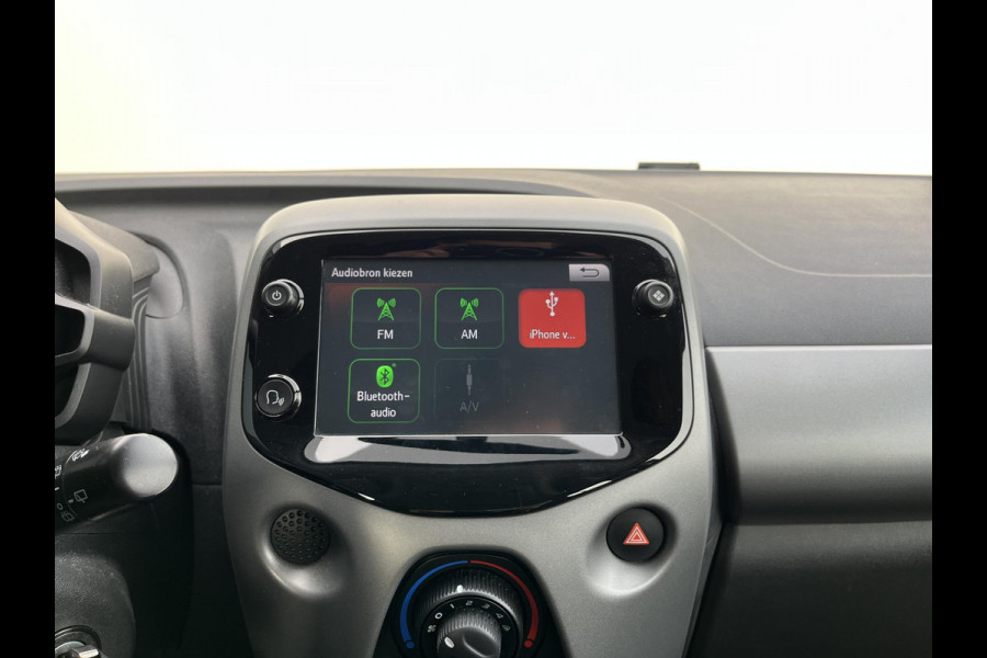 Toyota Aygo 1.0 VVT-i x-play cabrio | Apple Carplay | Camera | Prijs is rijklaar