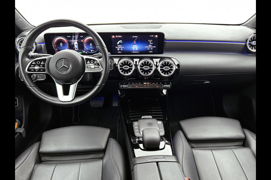 Mercedes-Benz A-Klasse 250 e Business Solution Luxury Limited (PANORAMADAK, MULTIBEAM KOPLAMP, SFEERVERLICHTING, TREKHAAK)