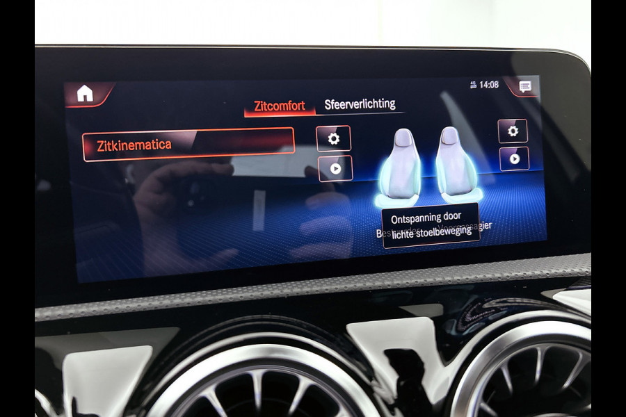 Mercedes-Benz A-Klasse 250 e Business Solution Luxury Limited (PANORAMADAK, MULTIBEAM KOPLAMP, SFEERVERLICHTING, TREKHAAK)