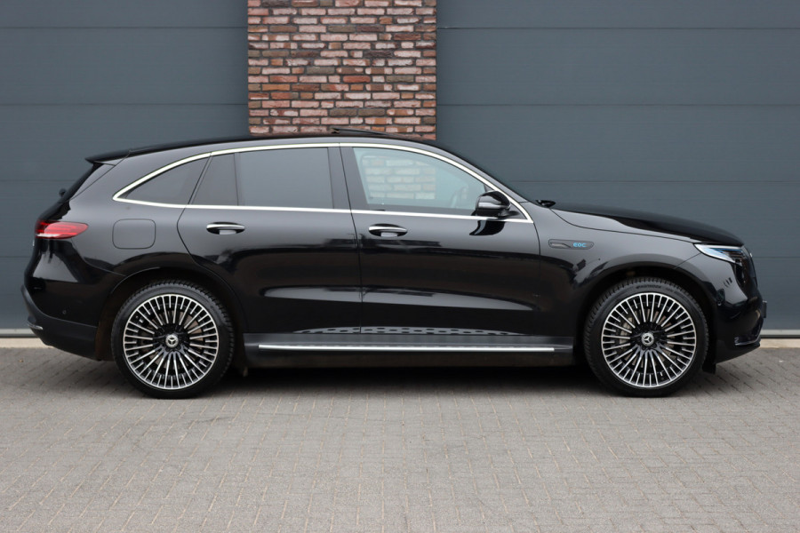 Mercedes-Benz EQC 400 4MATIC AMG Line Premium+ 80 kWh | 35.000,- ex | Distronic+ | Schuifdak | Memory | Advanced Sound System | Surround Camera | HUD | Trekhaak |