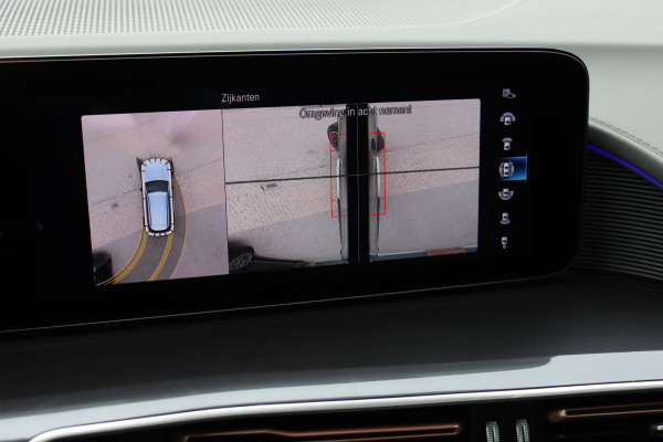 Mercedes-Benz EQC 400 4MATIC AMG Line Premium+ 80 kWh | 35.000,- ex | Distronic+ | Schuifdak | Memory | Advanced Sound System | Surround Camera | HUD | Trekhaak |