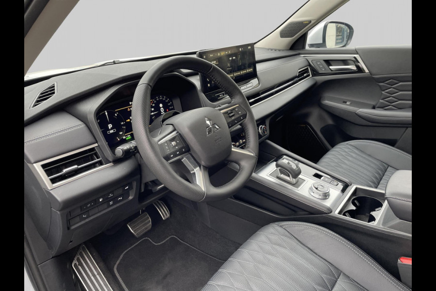 Mitsubishi Outlander 2.4 PHEV Instyle