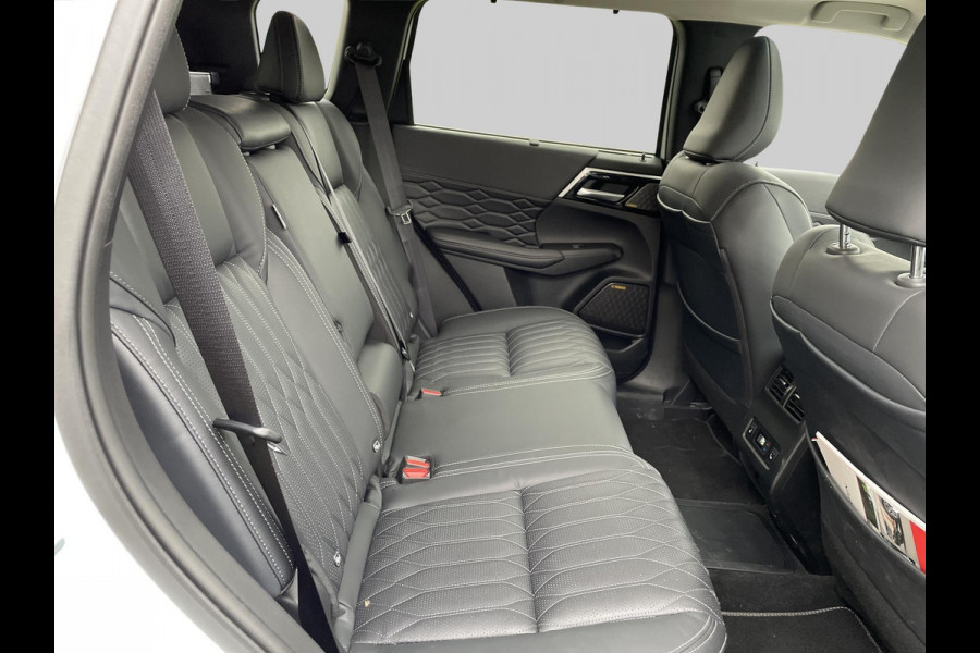 Mitsubishi Outlander 2.4 PHEV Instyle