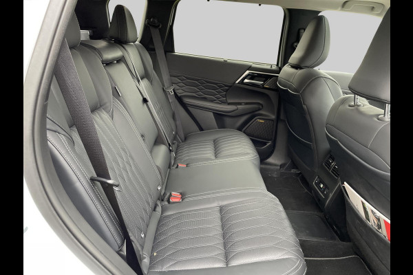 Mitsubishi Outlander 2.4 PHEV Instyle