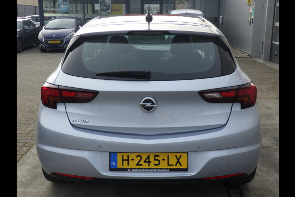 Opel Astra 1.2 Business Edition, Cruise Control, Camera, Navi, NL/NAP!