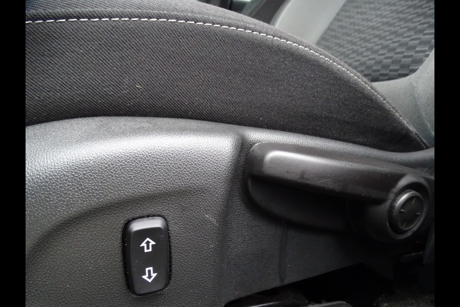 Opel Astra 1.2 Business Edition, Cruise Control, Camera, Navi, NL/NAP!