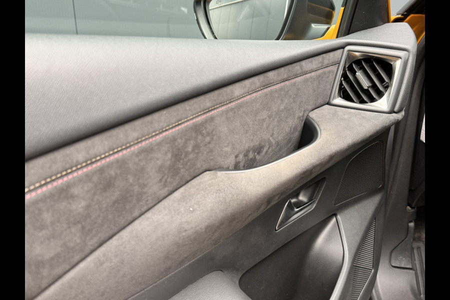 DS DS 3 Crossback E-Tense Business 50 kWh | Stoelverwarming | Apple carplay/Android auto | Camera achter | Cruise control | Navigatie |