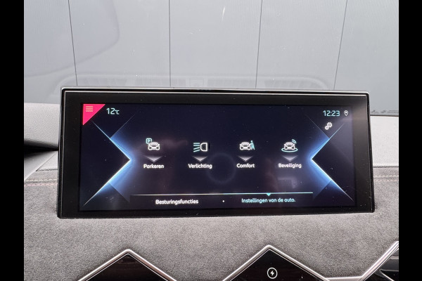 DS DS 3 Crossback E-Tense Business 50 kWh | Stoelverwarming | Apple carplay/Android auto | Camera achter | Cruise control | Navigatie |