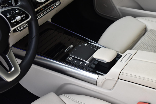 Mercedes-Benz GLA 250 4MATIC 224pk Premium Plus | Panoramadak | ACC | Memory seats | 360 Camera | Head-Up | Stoelverwarming |