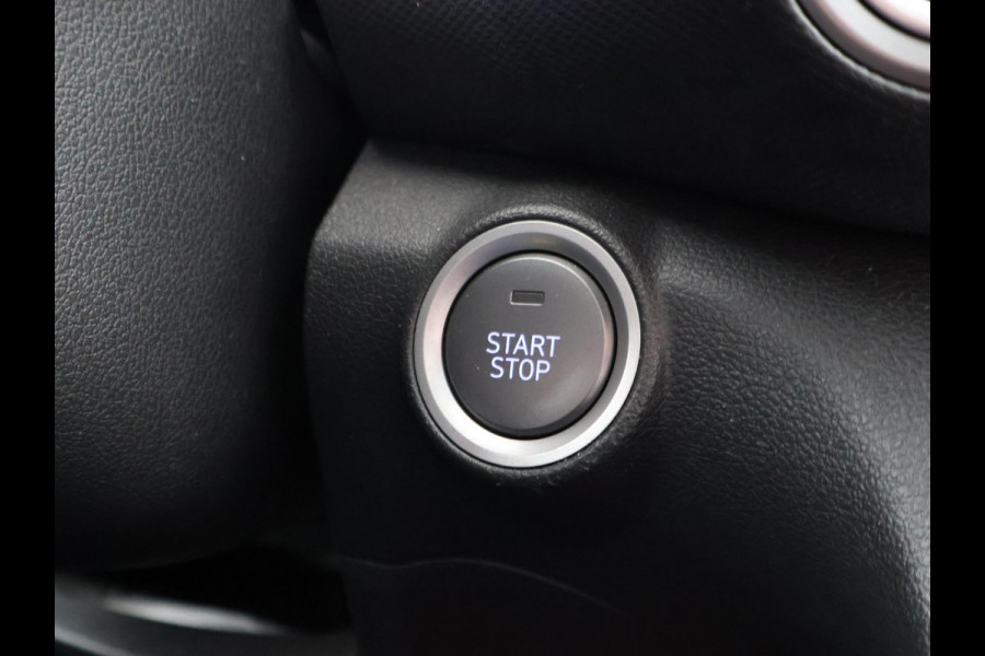 Hyundai Kona EV PREMIUM SKY 64 KWH + SCHUIFDAK | LEDER | STOELVENTILATIE | STUURVERW. | STOELVERW.
