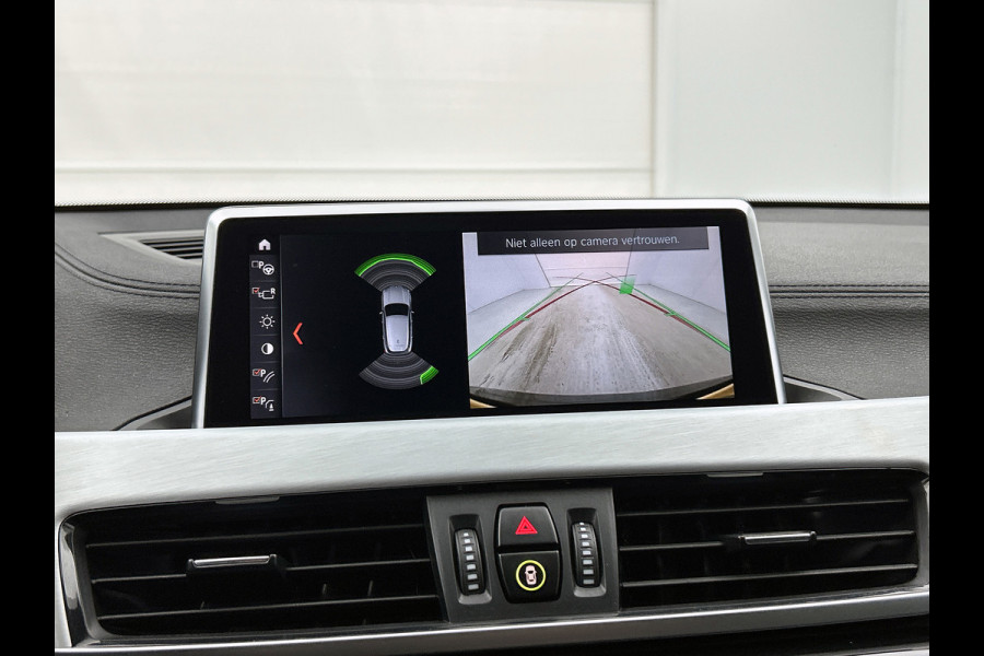 BMW X2 SDrive18i Executive Edition (GROOT-NAVIGATIE, STOELVERWARMING, CAMERA, PDC, DEALER ONDERHOUDEN, LED,