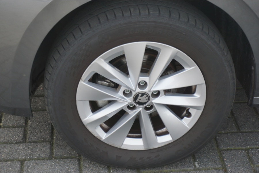 Škoda Kamiq 116PK Business ed. AUTOMAAT | CAMERA | EL. CLIMATE | 2025!