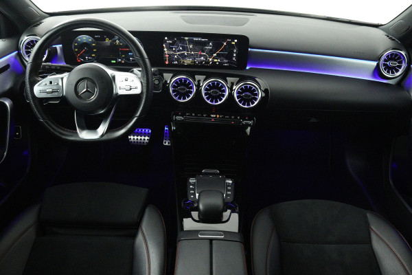 Mercedes-Benz A-Klasse 250 e Business Solution AMG Limited (STOELVERWARMING, SFEERVERLICHTING, CAMERA, NAVIGATIE, SENSOREN)