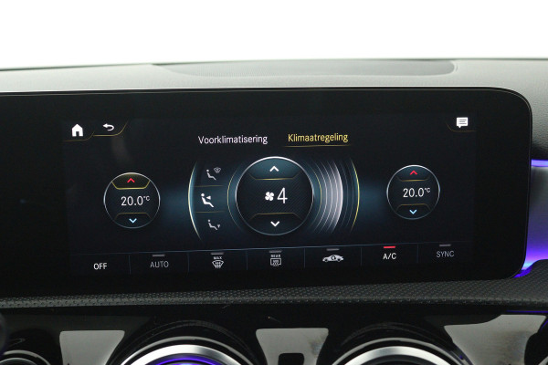 Mercedes-Benz A-Klasse 250 e Business Solution AMG Limited (STOELVERWARMING, SFEERVERLICHTING, CAMERA, NAVIGATIE, SENSOREN)