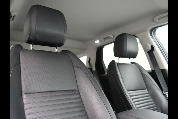 Land Rover Discovery Sport P300e HSE PHEV 309pk Dealer O.H | Trekhaak Afn. | 360 Camera | Lederen Sportstoelen Memory & Verwarmd | Verwarmd Stuur | Apple Carplay | Cruise Control | 20"L.M | Navigatie | Virtual | DAB | Plug In Hybrid |