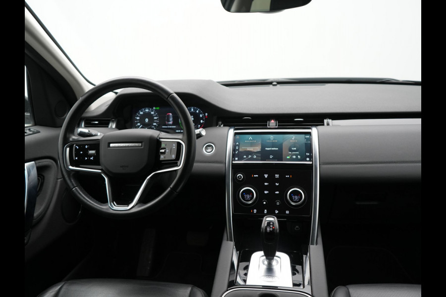 Land Rover Discovery Sport P300e HSE PHEV 309pk Dealer O.H | Trekhaak Afn. | 360 Camera | Lederen Sportstoelen Memory & Verwarmd | Verwarmd Stuur | Apple Carplay | Cruise Control | 20"L.M | Navigatie | Virtual | DAB | Plug In Hybrid |