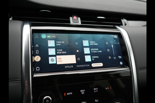 Land Rover Discovery Sport P300e HSE PHEV 309pk Dealer O.H | Trekhaak Afn. | 360 Camera | Lederen Sportstoelen Memory & Verwarmd | Verwarmd Stuur | Apple Carplay | Cruise Control | 20"L.M | Navigatie | Virtual | DAB | Plug In Hybrid |