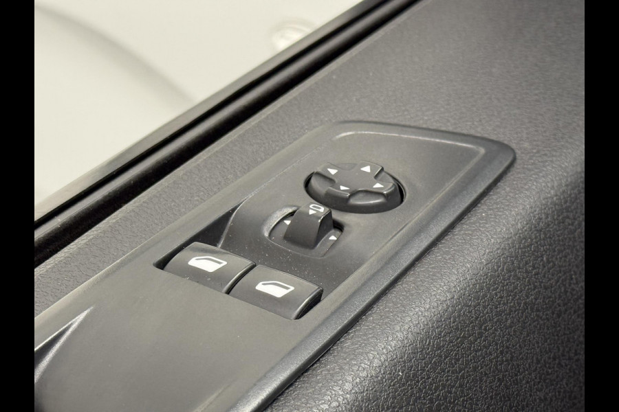 Peugeot Expert 1.5 BlueHDI 120PK L2 Navigatie Trekhaak Cruise Control