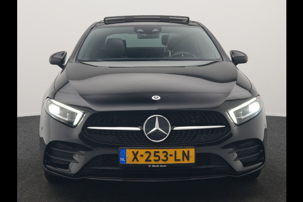 Mercedes-Benz A-Klasse 250 e AMG Line Plug In Hybrid 263pk PHEV | Panodak | Multibeam LED | Alcantara Sportstoelen Verwarmd | Apple Carplay | Sfeerverlichting | Blis | Cruise Control | Navigatie | Virtual | DAB |
