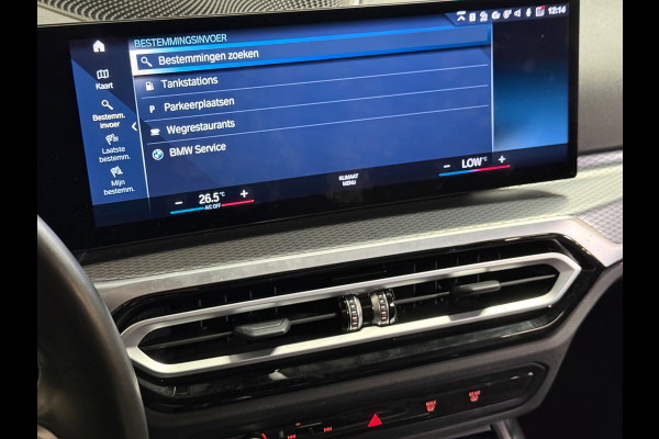 BMW 3 Serie 318i M-Sport | Pano | Stoel/Stuur verwarming | Carplay | HUD |Sfeerverlichting |