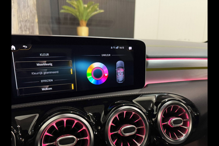 Mercedes-Benz A-Klasse 250e AMG Launch Ed|PANO|SFEER|360cam|BLINDSPOT|BOMVOL