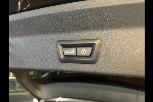 BMW X3 M Competition Pano|Carbon|HuD|H/K|Kuip|Keyless|Sfeer