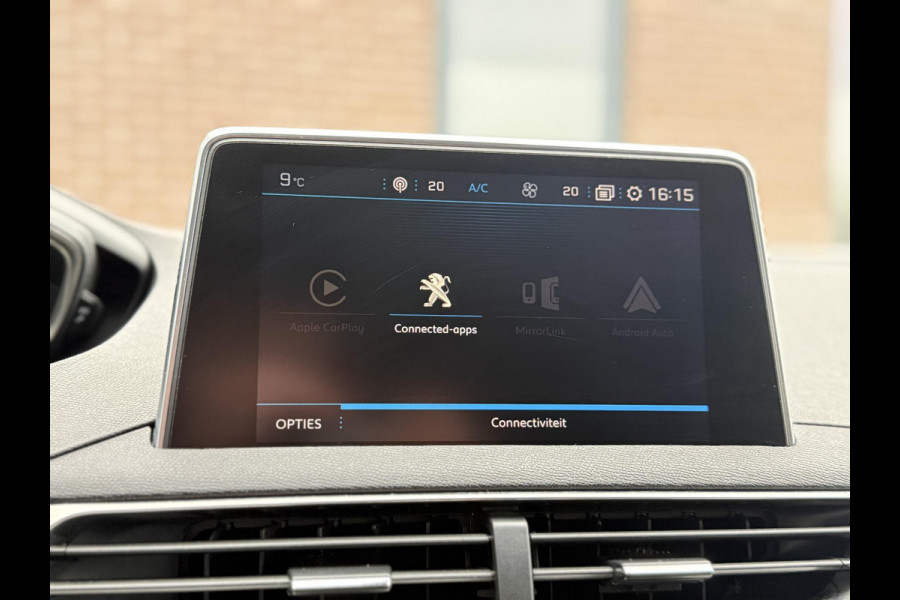 Peugeot 5008 1.2 PureTech Allure 1e Eigenaar|Navi|Clima|Trekhaakl|D-riem v.v in 2021|PDC V+A|Cruise|7-zits|APK tot 02-2027