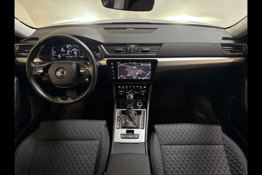 Škoda Superb Combi iV 218PK DSG HYBRID BUSINESS CAMERA/NAVI/STUURVERW.