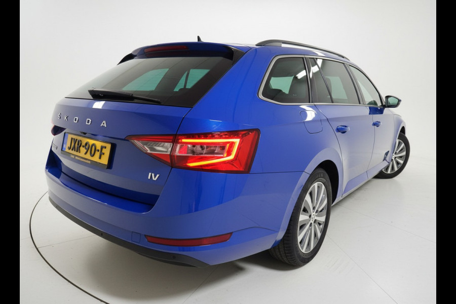 Škoda Superb Combi iV 218PK DSG HYBRID BUSINESS CAMERA/NAVI/STUURVERW.