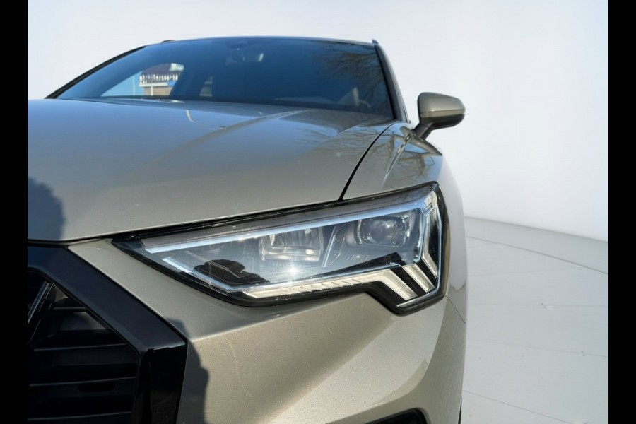 Audi Q3 35 TFSI 150PK S-TRONIC S-LINE CAMERA/TREKHAAK/LEDER/MATRIX-LED