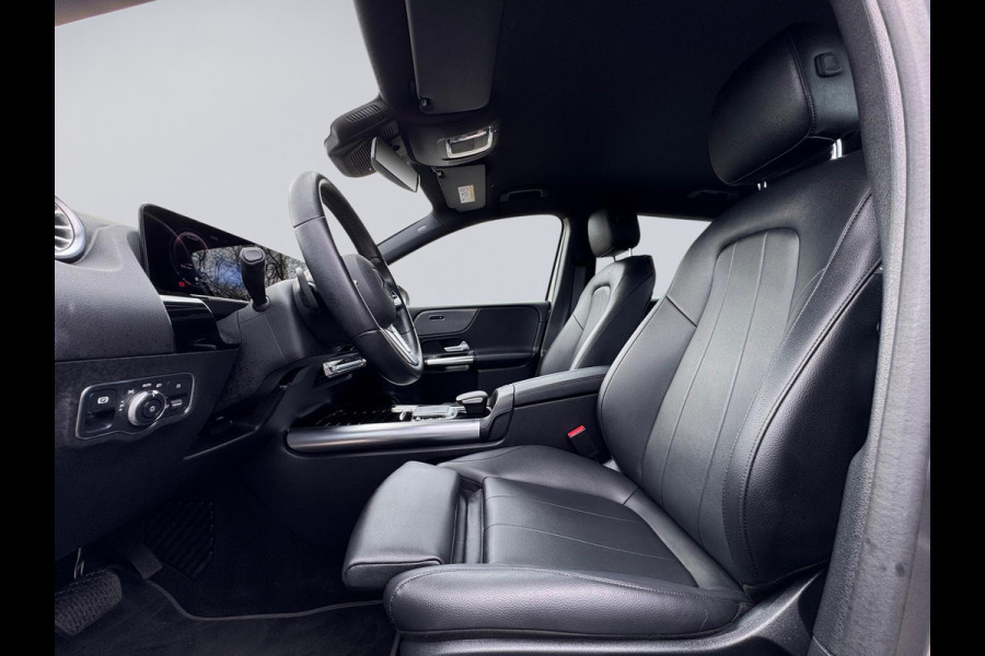 Mercedes-Benz B-Klasse 180 AUTOMAAT Bus Solution Luxury, camera, sfeerverlichting stoelverwarming, 1 e eigenaar, NL auto met nap