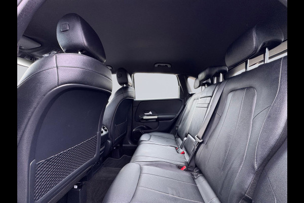 Mercedes-Benz B-Klasse 180 AUTOMAAT Bus Solution Luxury, camera, sfeerverlichting stoelverwarming, 1 e eigenaar, NL auto met nap