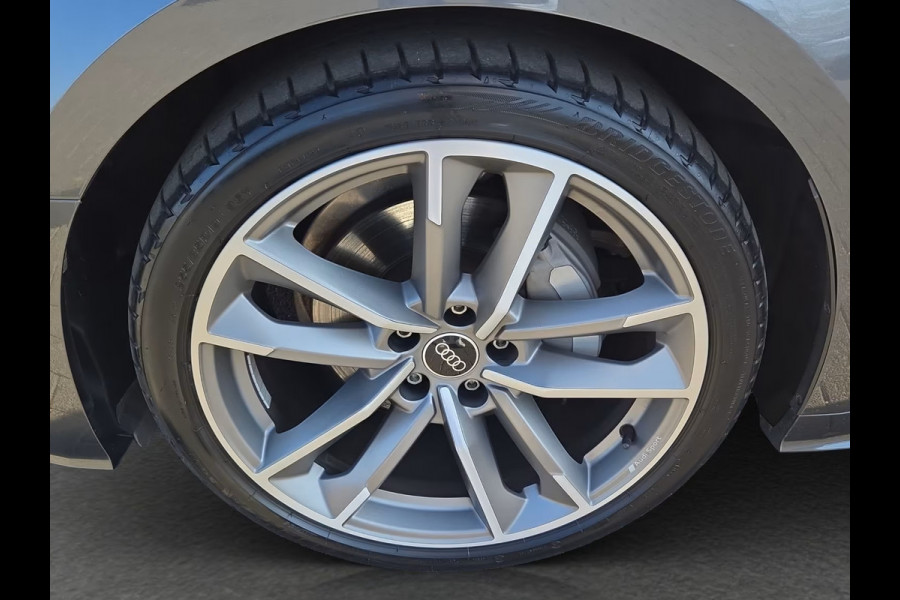 Audi A5 Cabriolet 40 TFSI Quattro S-LINE ** MATRIX, NAPPA LEDER, VIRTUAL, ADAPT. CRUISE, 19-inch LMV ** 1e EIG - 26.000km (!) ** ** INFORMEER OOK NAAR ONZE AANTREKKELIJKE FINANCIAL-LEASE TARIEVEN **