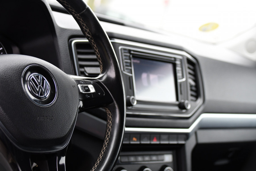 Volkswagen Amarok 3.0 V6 TDI 4Motion DC Highline Camera, Cruise, Carplay, Stoelverwarming, Leder, LED, 4x4, Automaat, 225pk, 3300kg Trekhaak, Uniek!