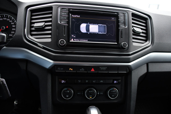 Volkswagen Amarok 3.0 V6 TDI 4Motion DC Highline Camera, Cruise, Carplay, Stoelverwarming, Leder, LED, 4x4, Automaat, 225pk, 3300kg Trekhaak, Uniek!