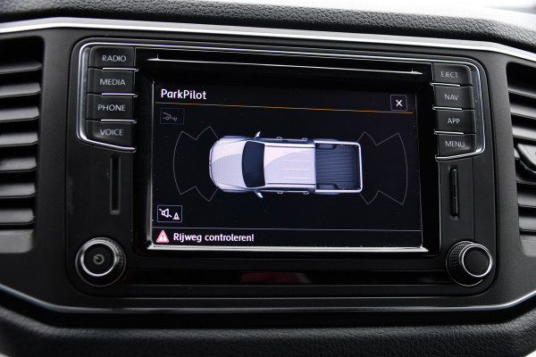 Volkswagen Amarok 3.0 V6 TDI 4Motion DC Highline Camera, Cruise, Carplay, Stoelverwarming, Leder, LED, 4x4, Automaat, 225pk, 3300kg Trekhaak, Uniek!