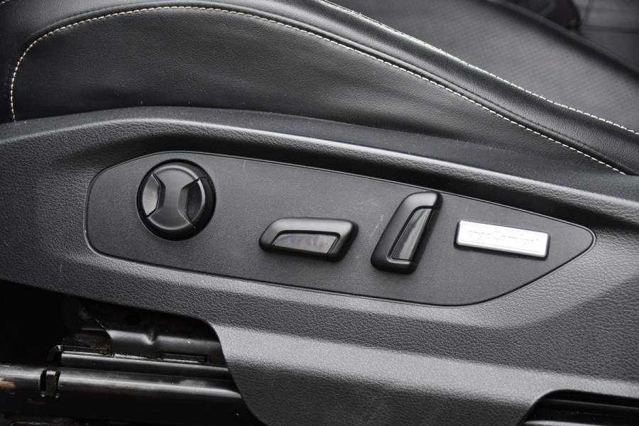 Volkswagen Amarok 3.0 V6 TDI 4Motion DC Highline Camera, Cruise, Carplay, Stoelverwarming, Leder, LED, 4x4, Automaat, 225pk, 3300kg Trekhaak, Uniek!