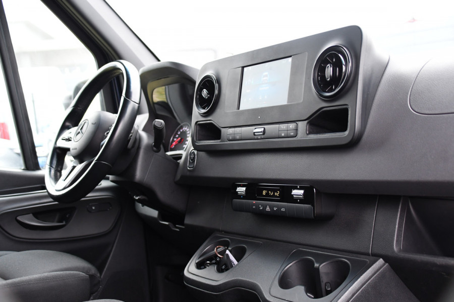 Mercedes-Benz Sprinter 314 2.2 CDI L2H1 PB Edition Adaptieve Cruise, Camera, Carplay, LED, Automaat, Stoelverwarming, Geveerde Stoel, 143pk, Sensoren, UnieK!