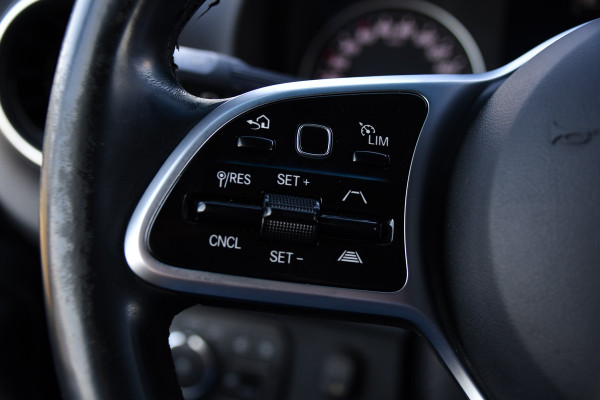 Mercedes-Benz Sprinter 319 V6 3.0 CDI L3H2 PB Edition Adaptieve Cruise, 360 Camera, Carplay, LED, Stoelverwarming, Multimedia, 10,5'' Mbux,