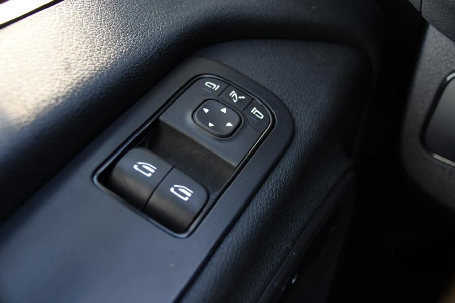 Mercedes-Benz Sprinter 319 V6 3.0 CDI L3H2 PB Edition Adaptieve Cruise, 360 Camera, Carplay, LED, Stoelverwarming, Multimedia, 10,5'' Mbux,