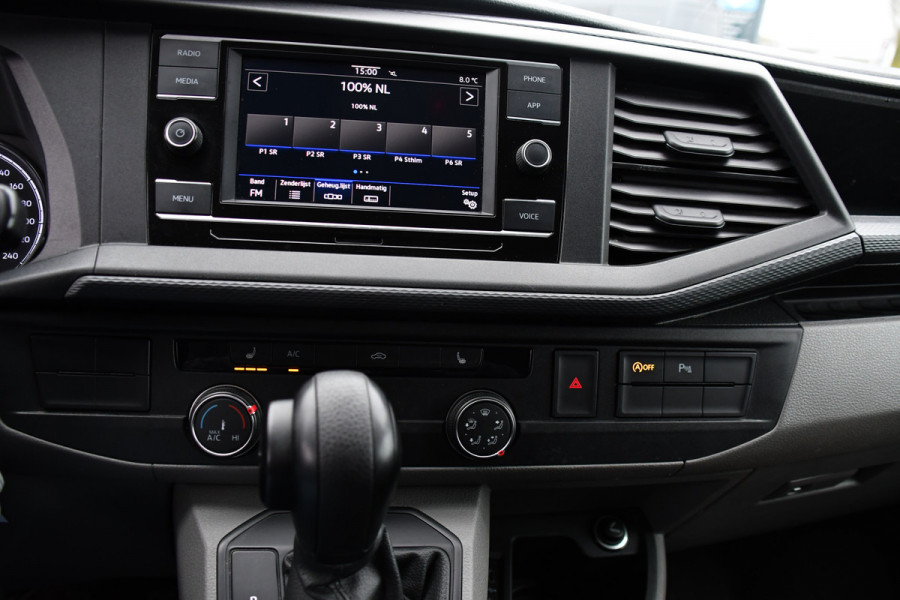 Volkswagen Transporter 2.0 TDI L2H1 30 Highline Adaptieve Cruise, Camera, Carplay, Stoelverwarming, Automaat, Sensoren, Standkachel, 2 x Schuifdeur, LED, Uniek!