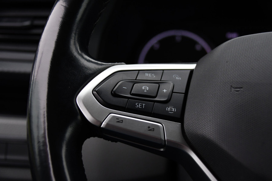 Volkswagen Transporter 2.0 TDI L2H1 30 Highline Adaptieve Cruise, Camera, Carplay, Stoelverwarming, Automaat, Sensoren, Standkachel, 2 x Schuifdeur, LED, Uniek!