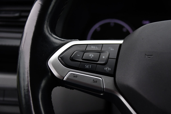 Volkswagen Transporter 2.0 TDI L2H1 30 Highline Adaptieve Cruise, Camera, Carplay, Stoelverwarming, Automaat, Sensoren, Standkachel, 2 x Schuifdeur, LED, Uniek!